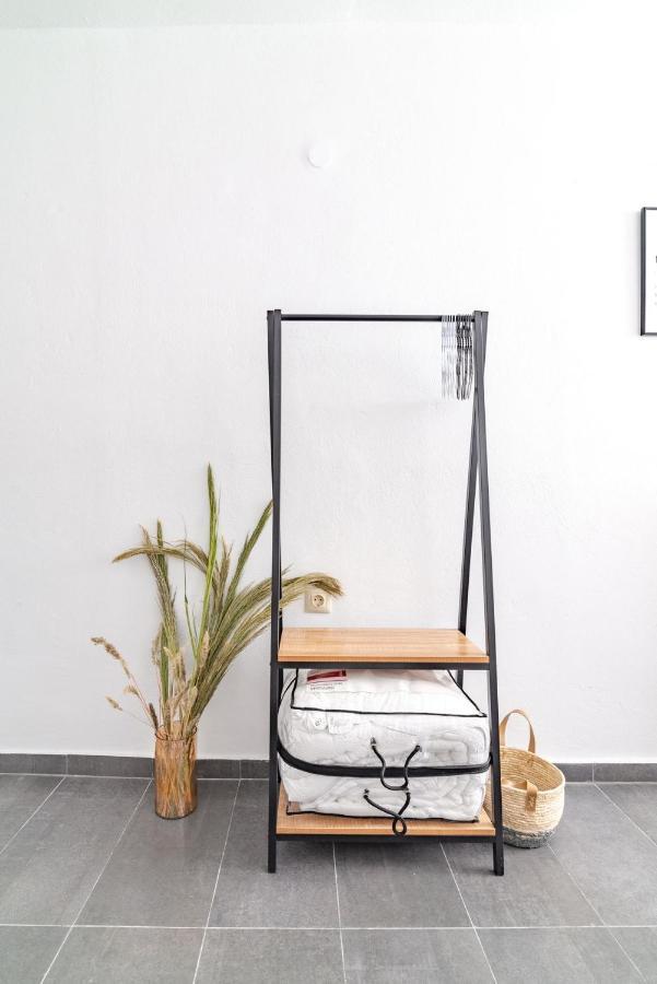 Modern Studio Near Downtown Heraklion Exteriör bild