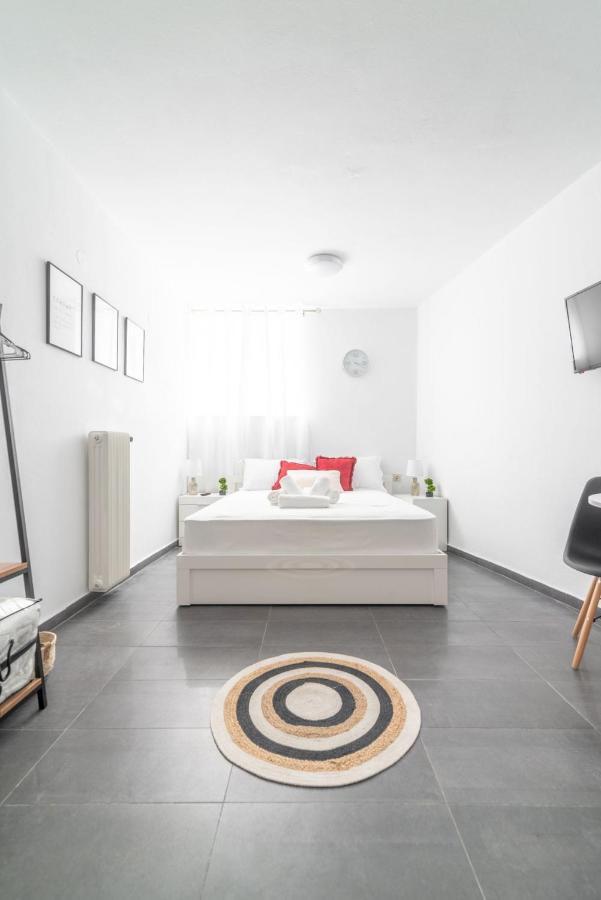 Modern Studio Near Downtown Heraklion Exteriör bild